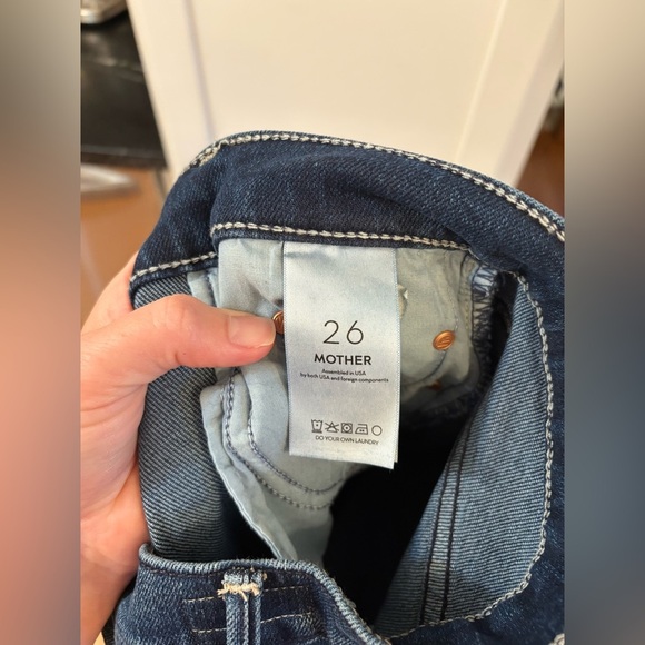 new Mother the down low weekend heel flare jeans in high tide dark wash - Picture 6 of 8